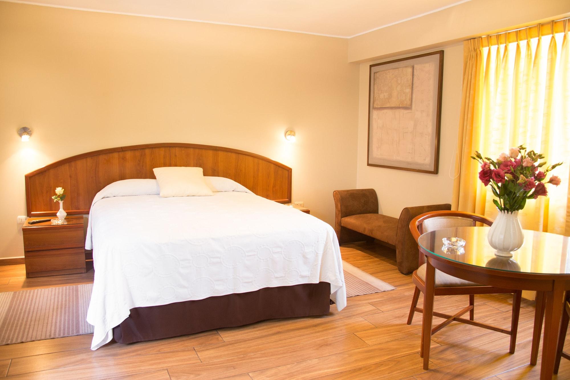 Hotel Park Suites Лима Екстериор снимка