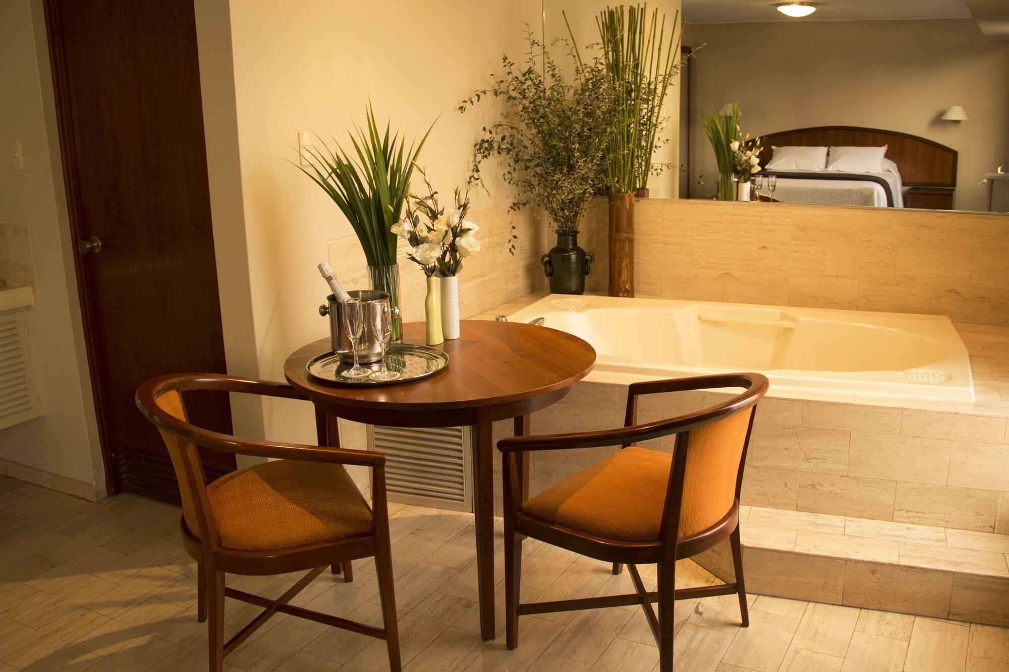 Hotel Park Suites Лима Екстериор снимка