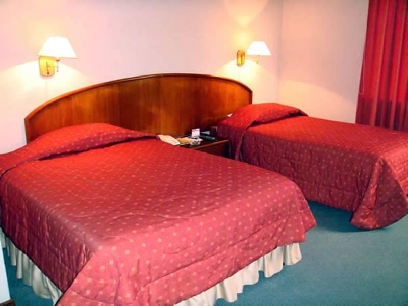 Hotel Park Suites Лима Стая снимка