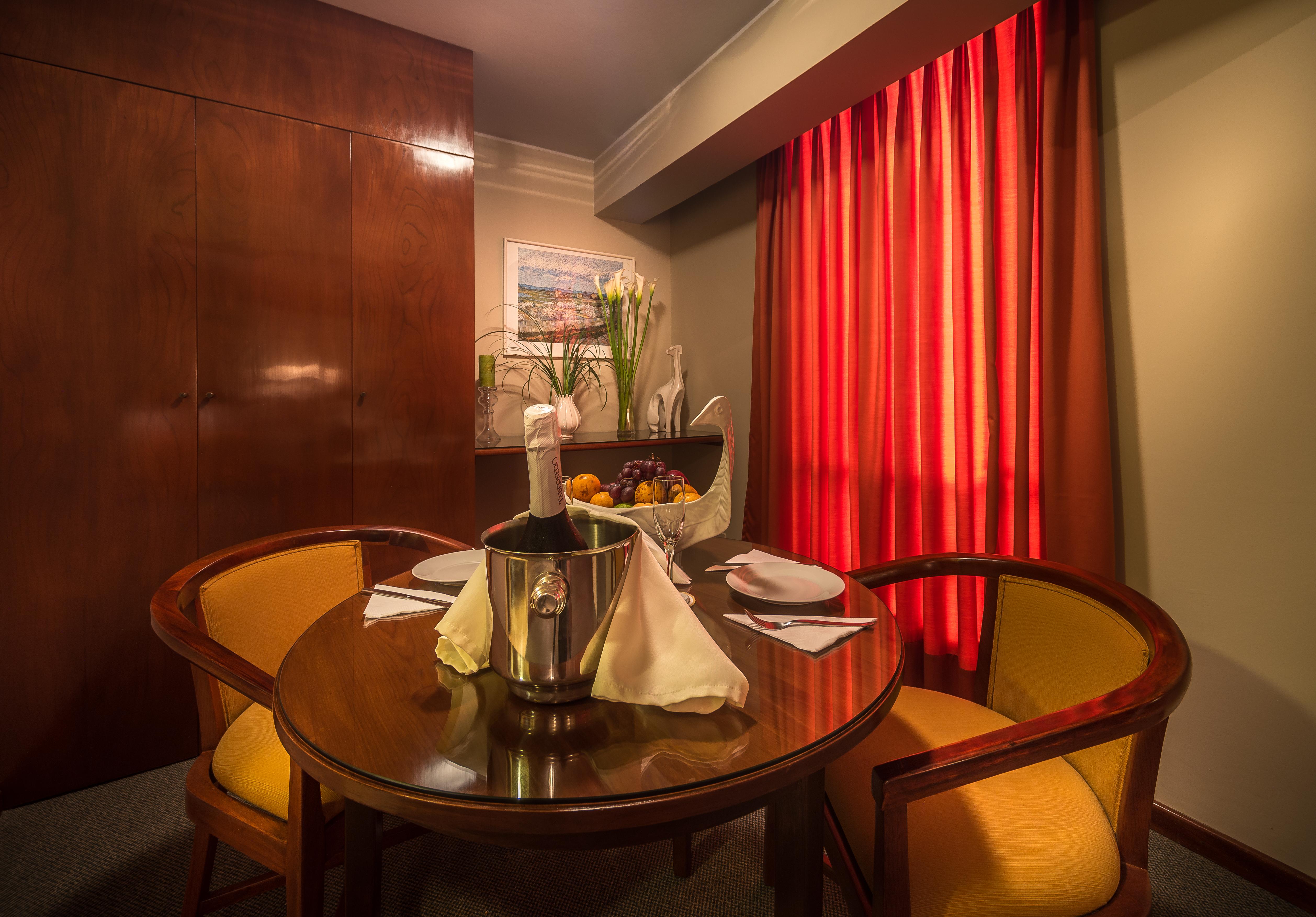 Hotel Park Suites Лима Екстериор снимка