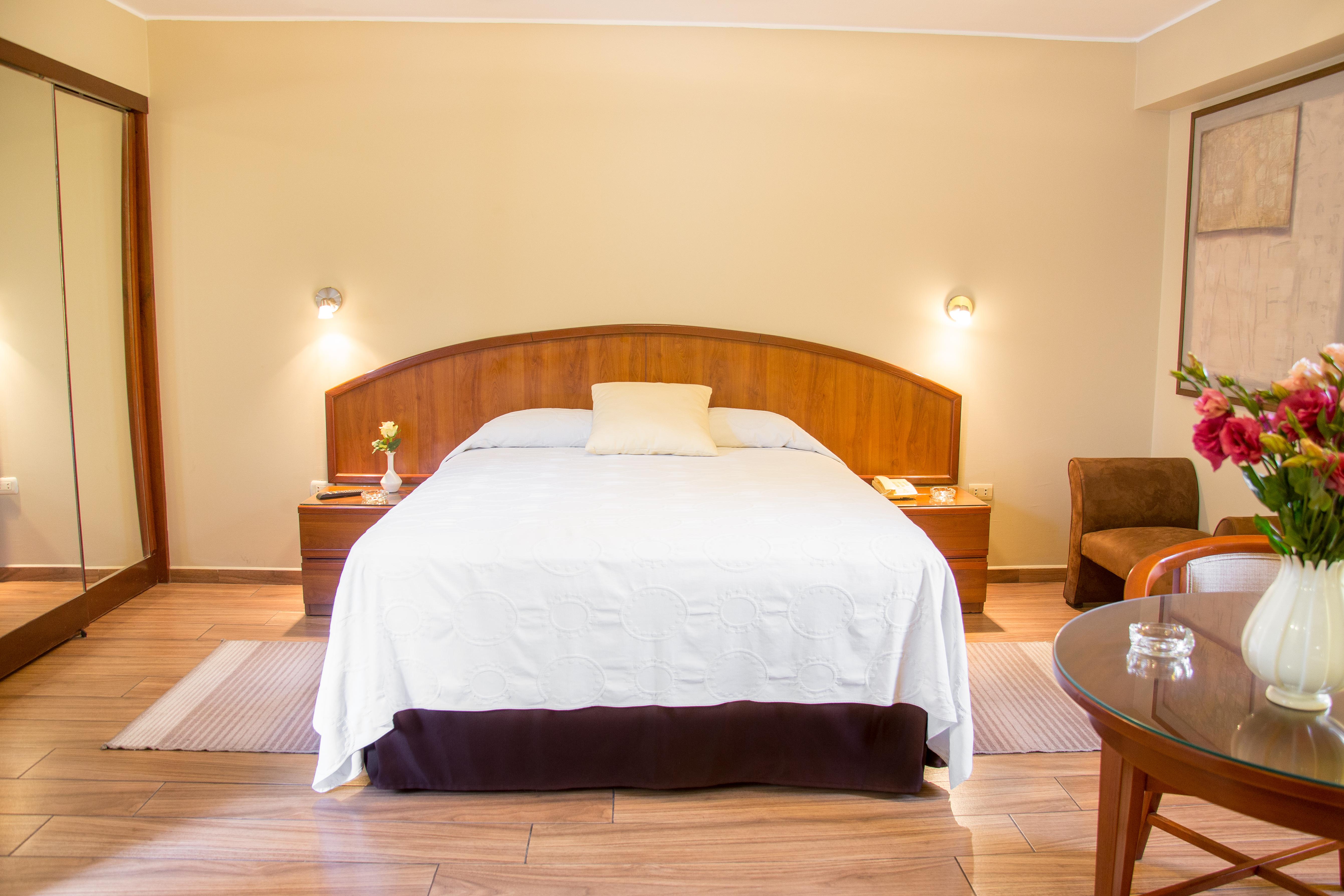 Hotel Park Suites Лима Екстериор снимка