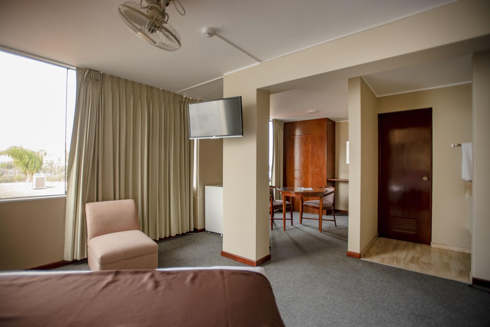 Hotel Park Suites Лима Екстериор снимка