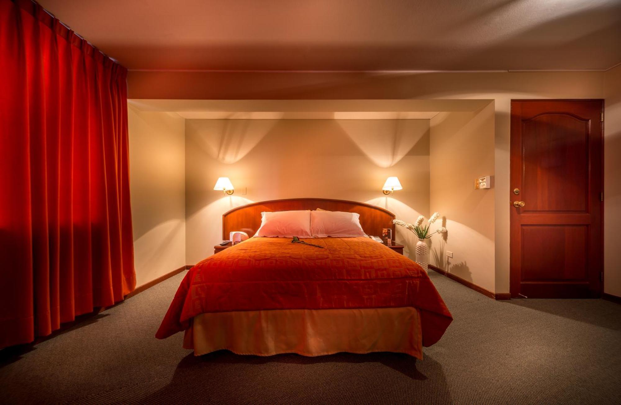 Hotel Park Suites Лима Екстериор снимка