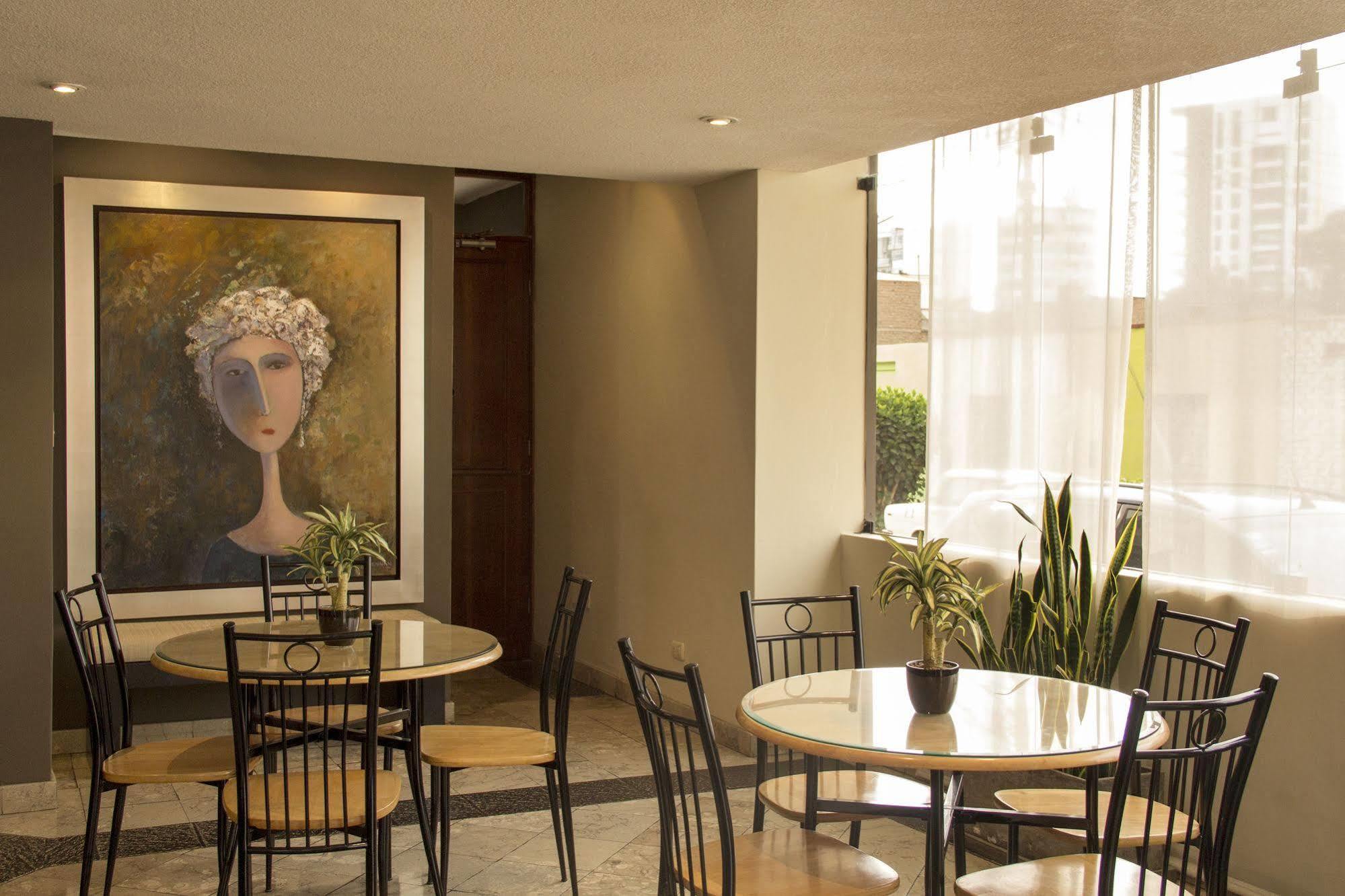 Hotel Park Suites Лима Екстериор снимка