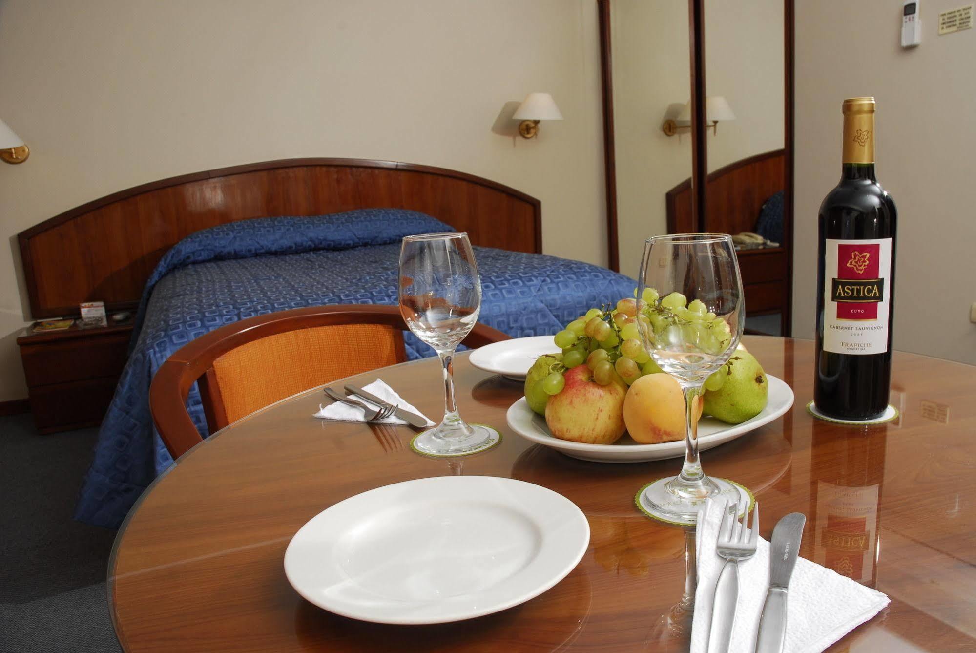 Hotel Park Suites Лима Екстериор снимка